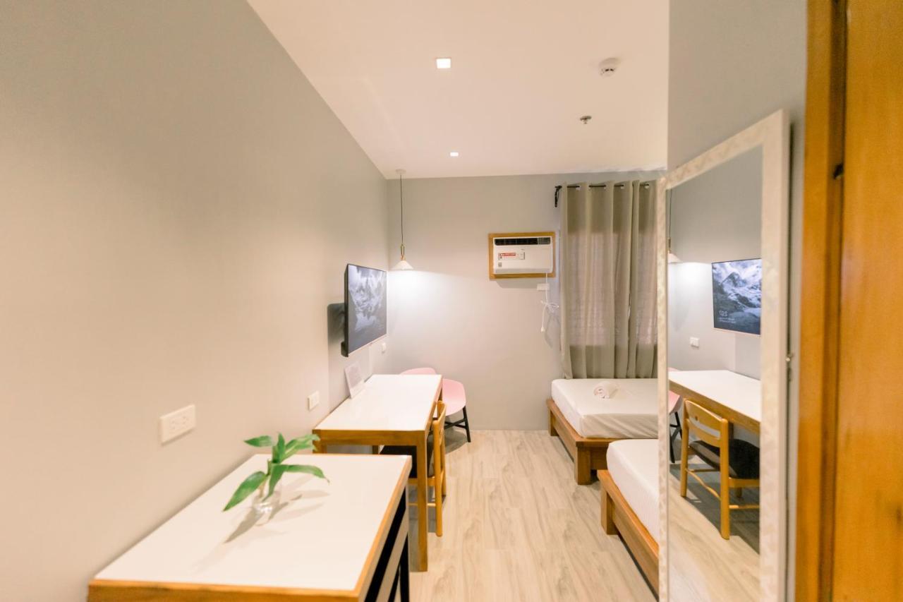 Madonna Hometel And Suites New Pandan Panabo Exteriér fotografie